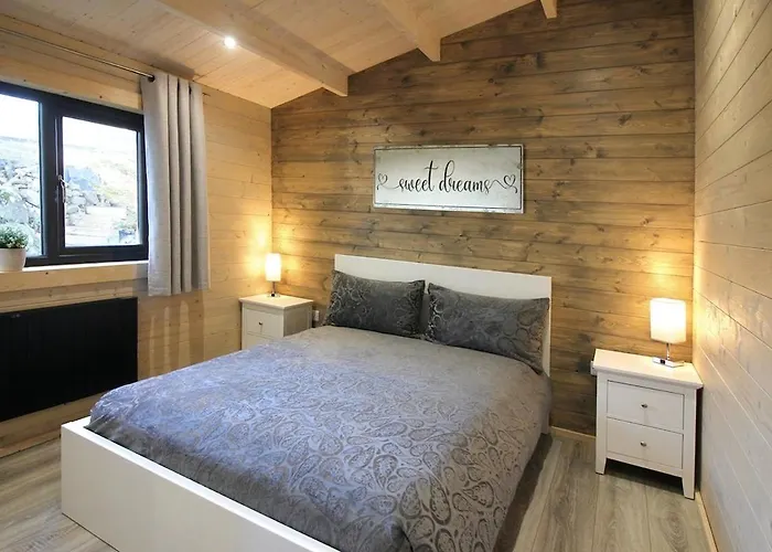 Connemara Luxury Log Out * Camus Eighter